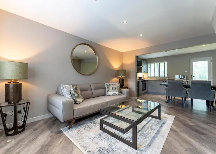 33 Dunbar Court Gleneagles Village